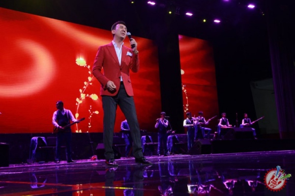 Ўзбекистон халқ артистлари Клубининг “Фасли навбаҳор” деб номланган илк концерт дастуридан