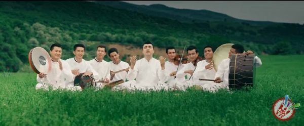 Шоҳжаҳон Жўраевдан рамазон туҳфаси