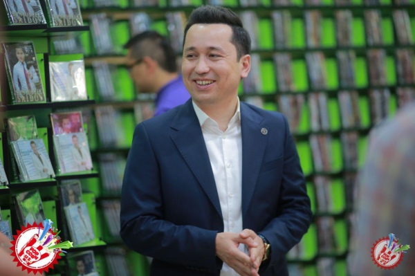 Хонанда Бунёдбек Саидов альбом тақдимотини ўтказди