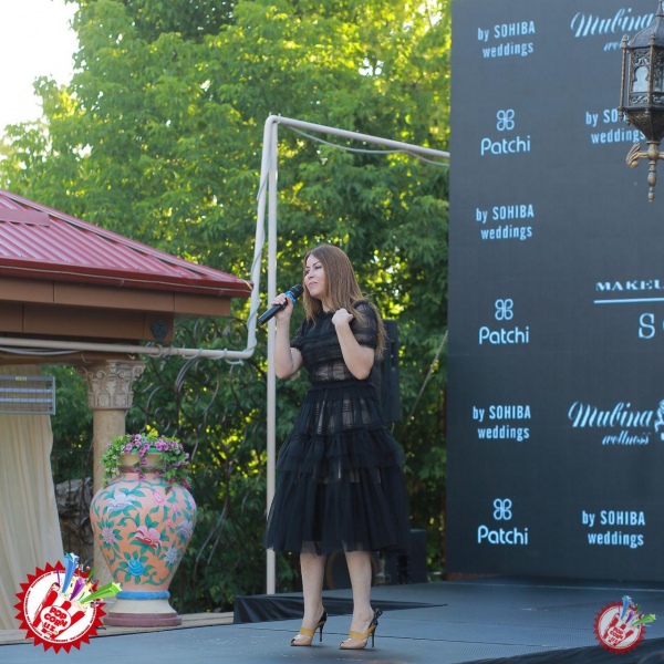 Дизайнер Ирода Агзамҳўжа янги либослари намойиши ўтказди