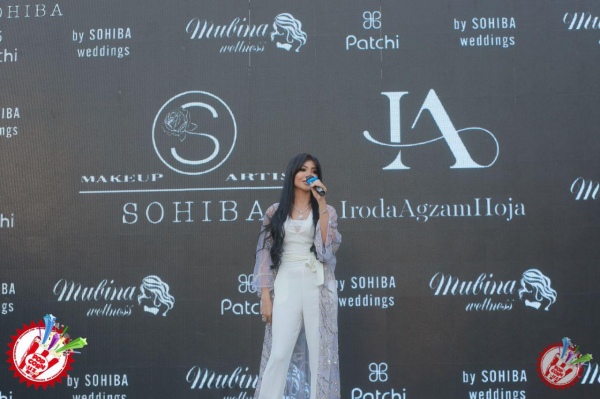 Дизайнер Ирода Агзамҳўжа янги либослари намойиши ўтказди