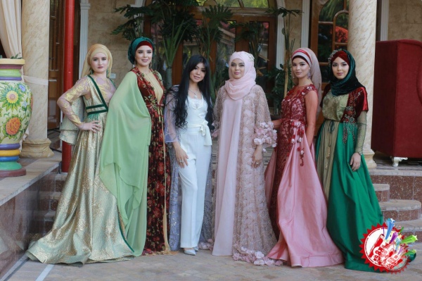 Дизайнер Ирода Агзамҳўжа янги либослари намойиши ўтказди