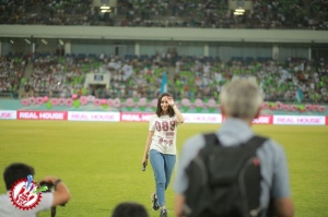 Халқаро Олимпия куни муносабати билан юлдузли футбол шоу бўлиб ўтди