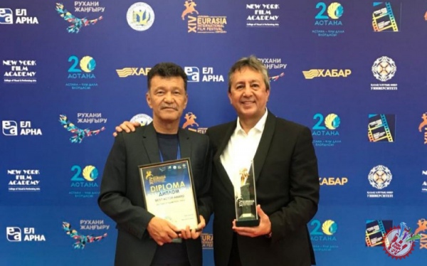 Актёр Карим Мирходиев \"Евразия\" фестивалида \"Йилнинг яхши актёр\"ини қўлга киритди