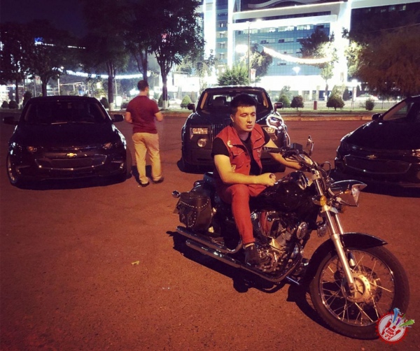 Ямин \"Аида\" таронаси учун клип суратга олдирди