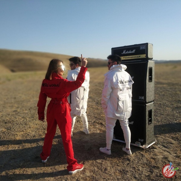 Беном гуруҳи ва Лола: яна бир дуэт