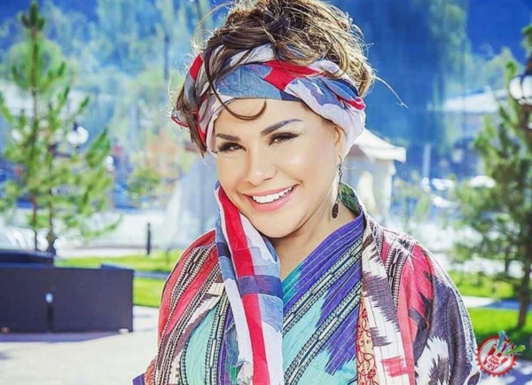 Юлдуз Усмонова қоракалпоқ тилида қўшиқ куйлади