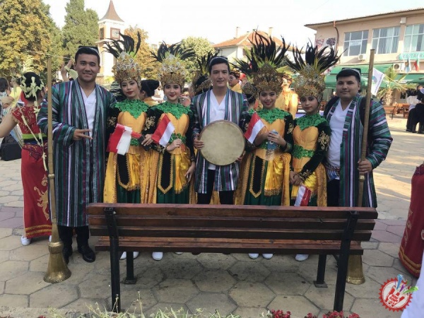 “ДУНЁ ФОЛЬКЛОРИ - 2018” САНЪАТ ЧЕМПИОНАТИДА ЮРТДОШЛАРИМИЗ ОЛТИН МЕДАЛНИ ҚЎЛГА КИРИТДИЛАР