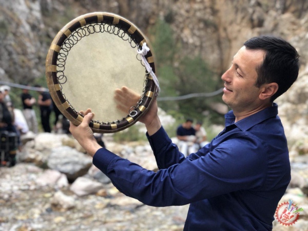 Юлдуз Усмоновадан тез кунда янги видеоклип -  "Бу тоғлар" 