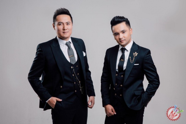 Уммон гуруҳи икки кишилик таркибдаги илк янги фотожамланмасини тақдим этди