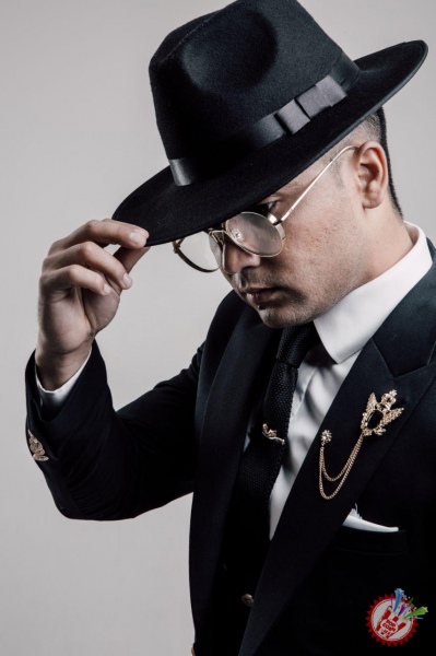 Уммон гуруҳи икки кишилик таркибдаги илк янги фотожамланмасини тақдим этди 