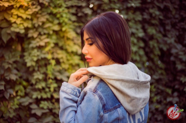 Манзуранинг \"Ай золим\"  қўшиғига баҳо беринг