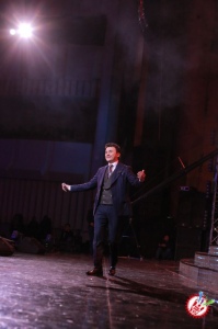 Улуғбек Раҳматуллаевнинг концерт дастуридан фоторепортаж