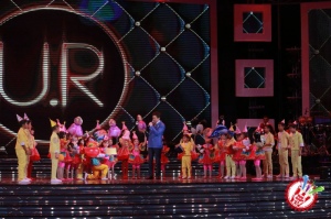 Улуғбек Раҳматуллаевнинг концерт дастуридан фоторепортаж