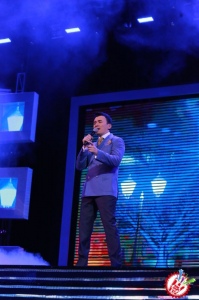 Улуғбек Раҳматуллаевнинг концерт дастуридан фоторепортаж