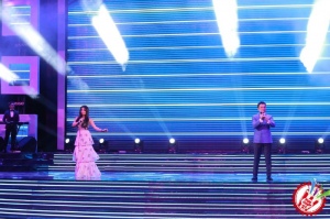 Улуғбек Раҳматуллаевнинг концерт дастуридан фоторепортаж