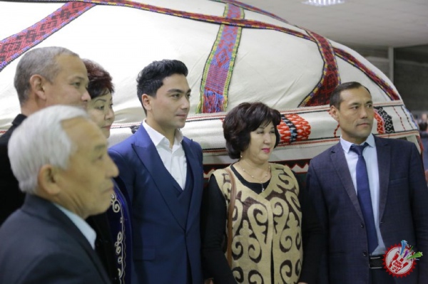 \"Сарвқомат дилбарим\" фильмининг премьераси бўлиб ўтди