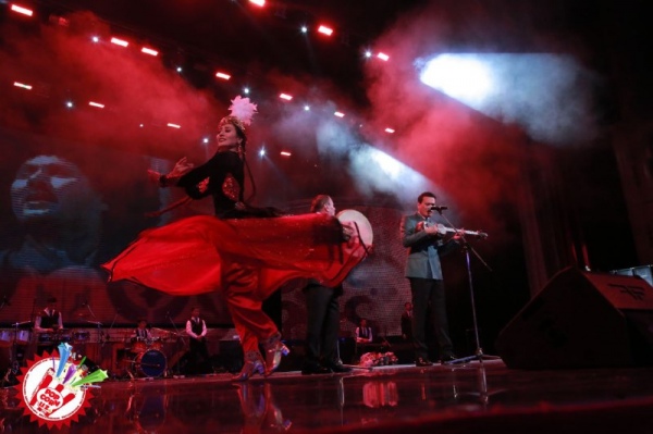 Тўлқин Жабборовнинг яккахон концертининг илк кунидан