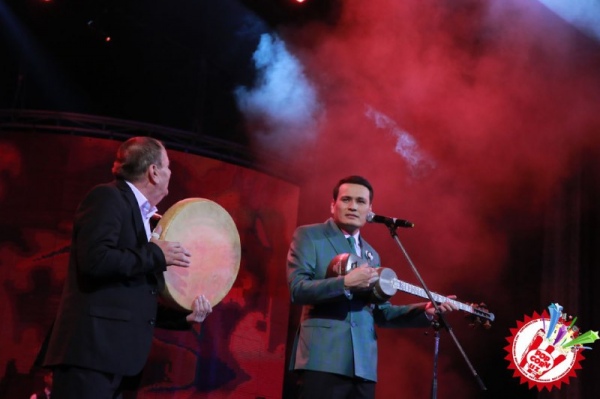 Тўлқин Жабборовнинг яккахон концертининг илк кунидан