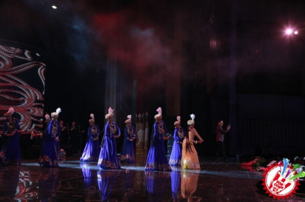 Тўлқин Жабборовнинг яккахон концертининг илк кунидан