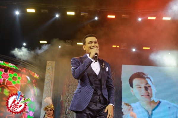 Тўлқин Жабборовнинг яккахон концертининг илк кунидан