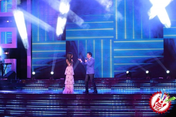 Муниса Ризаева ва Улуғбек Раҳматуллаевдан \"Чаканамас\" дуэтини қарши олинг