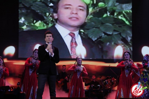 Сардор Мамадалиевнинг \"Устозларим\" номли ижодий кечасидан фоторепортаж