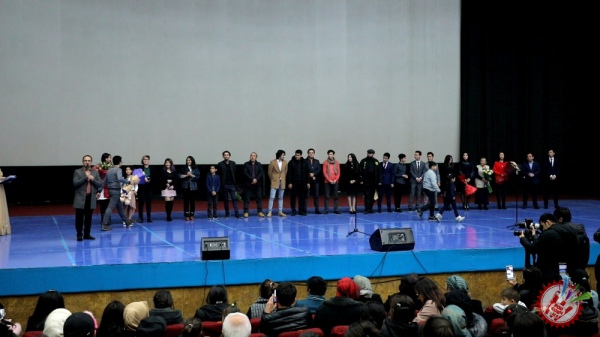 \"Иссиқ нон\" картинасининг катта экранларда намойиши бошланди