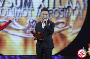 "Мавсум хитлари" тақдимот маросимидан фоторепортаж