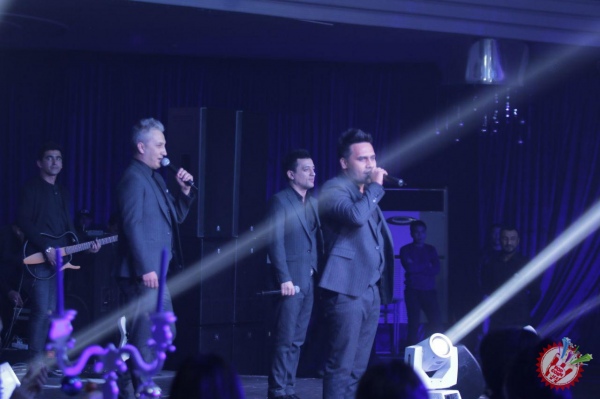 Муниса Ризаеванинг "Янги йил эртаги" номи яккахон концерт дастуридан фоторепортаж