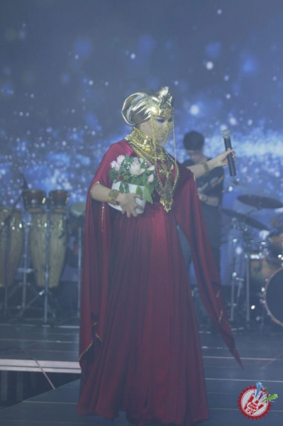 Муниса Ризаеванинг "Янги йил эртаги" номи яккахон концерт дастуридан фоторепортаж