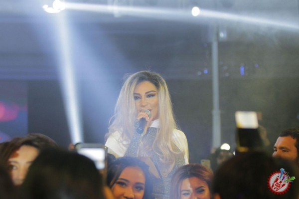 Муниса Ризаеванинг "Янги йил эртаги" номи яккахон концерт дастуридан фоторепортаж