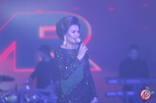 Муниса Ризаеванинг "Янги йил эртаги" номи яккахон концерт дастуридан фоторепортаж