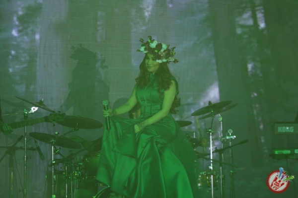 Муниса Ризаеванинг "Янги йил эртаги" номи яккахон концерт дастуридан фоторепортаж