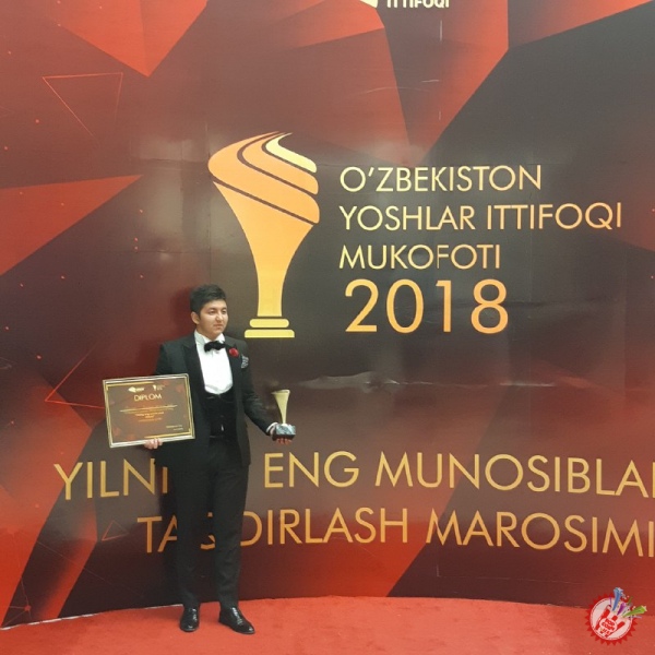 Беҳруз Тоҳиров \"Йилнинг энг яхши ёш актёри\" номинацияси ғолиби бўлди