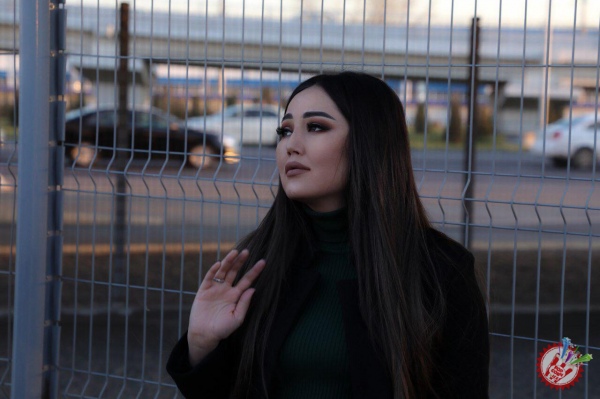 Умидахондан видеопремьера - \"Айбим недур\"