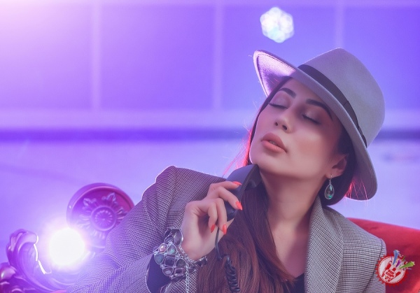 Канизадан ваъда қилинган қўшиқ \"Танимасайдим\"