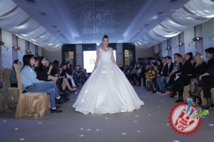 Нариман Григорян навбатдаги либослари коллекциясини тақдим қилди