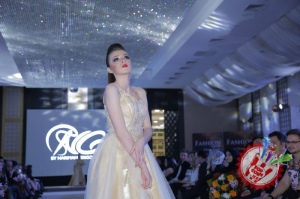 Нариман Григорян навбатдаги либослари коллекциясини тақдим қилди