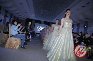 Нариман Григорян навбатдаги либослари коллекциясини тақдим қилди