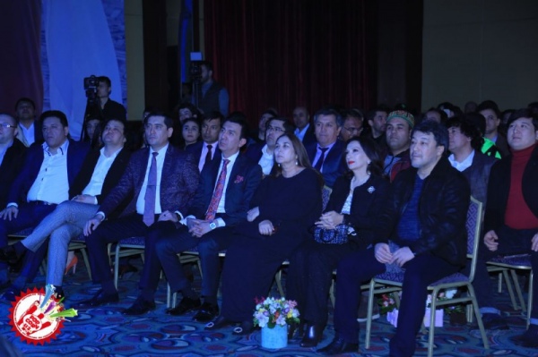 Юлдуз Турдиева илк альбом тақдимотини ўтказди