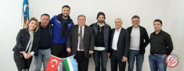 Таниқли турк актёри Каан Урганжугли ва Қозоғистонлик актёр Таваккал Муслим билан учрашув бўлиб ўтди