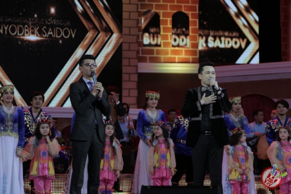 БУНЁДБЕК САИДОВНИНГ ЯККАХОН КОНЦЕРТ ДАСТУРИ БЎЛИБ ЎТМОҚДА