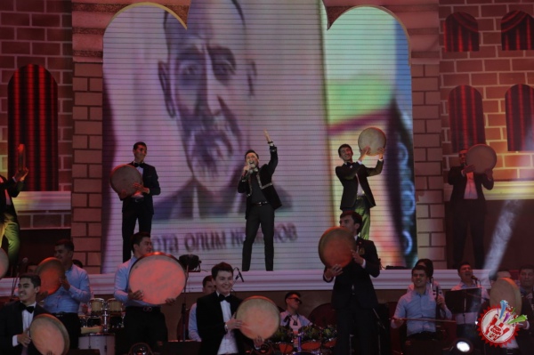 БУНЁДБЕК САИДОВНИНГ ЯККАХОН КОНЦЕРТ ДАСТУРИ БЎЛИБ ЎТМОҚДА