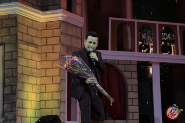 БУНЁДБЕК САИДОВНИНГ ЯККАХОН КОНЦЕРТ ДАСТУРИ БЎЛИБ ЎТМОҚДА