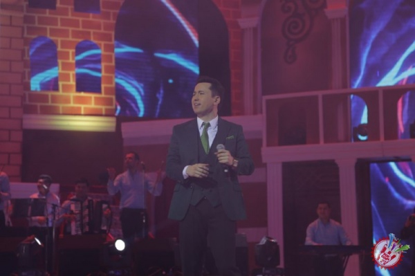 БУНЁДБЕК САИДОВНИНГ ЯККАХОН КОНЦЕРТ ДАСТУРИ БЎЛИБ ЎТМОҚДА