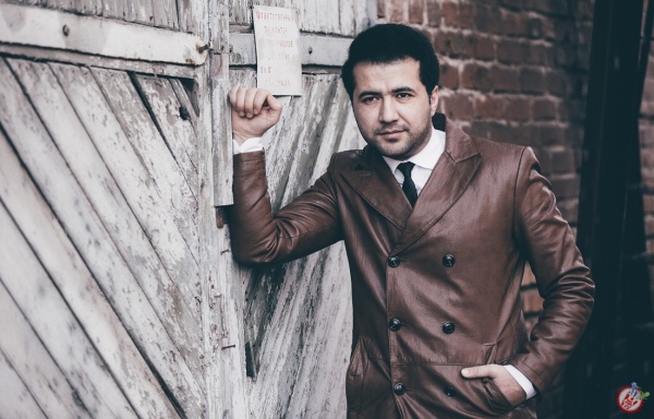 Ёдгор Мирзажоновдан кутилмаган туҳфа