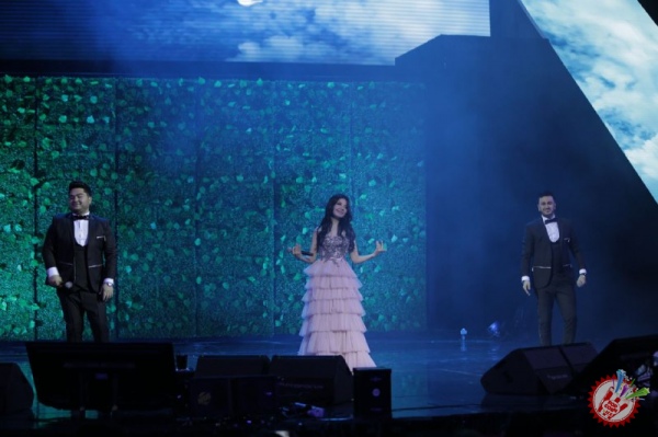 Шаҳзода Беном гуруҳи билан куйлаган дуэтини тақдим қилди