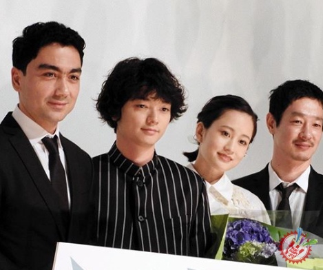 ТОКИОДА ЎЗБЕК-ЯПОН КИНОИЖОДКОРЛАРИ ҲАМКОРЛИГИДА СУРАТГА ОЛИНГАН “ДУНЁНИНГ БИР ЧЕККАСИ” БАДИИЙ ФИЛЬМИНИНГ ТАҚДИМОТИ БЎЛИБ ЎТДИ!