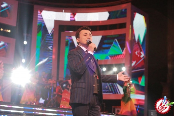 Улуғбек Раҳматуллаевдан русийзабон мухлисларига туҳфа